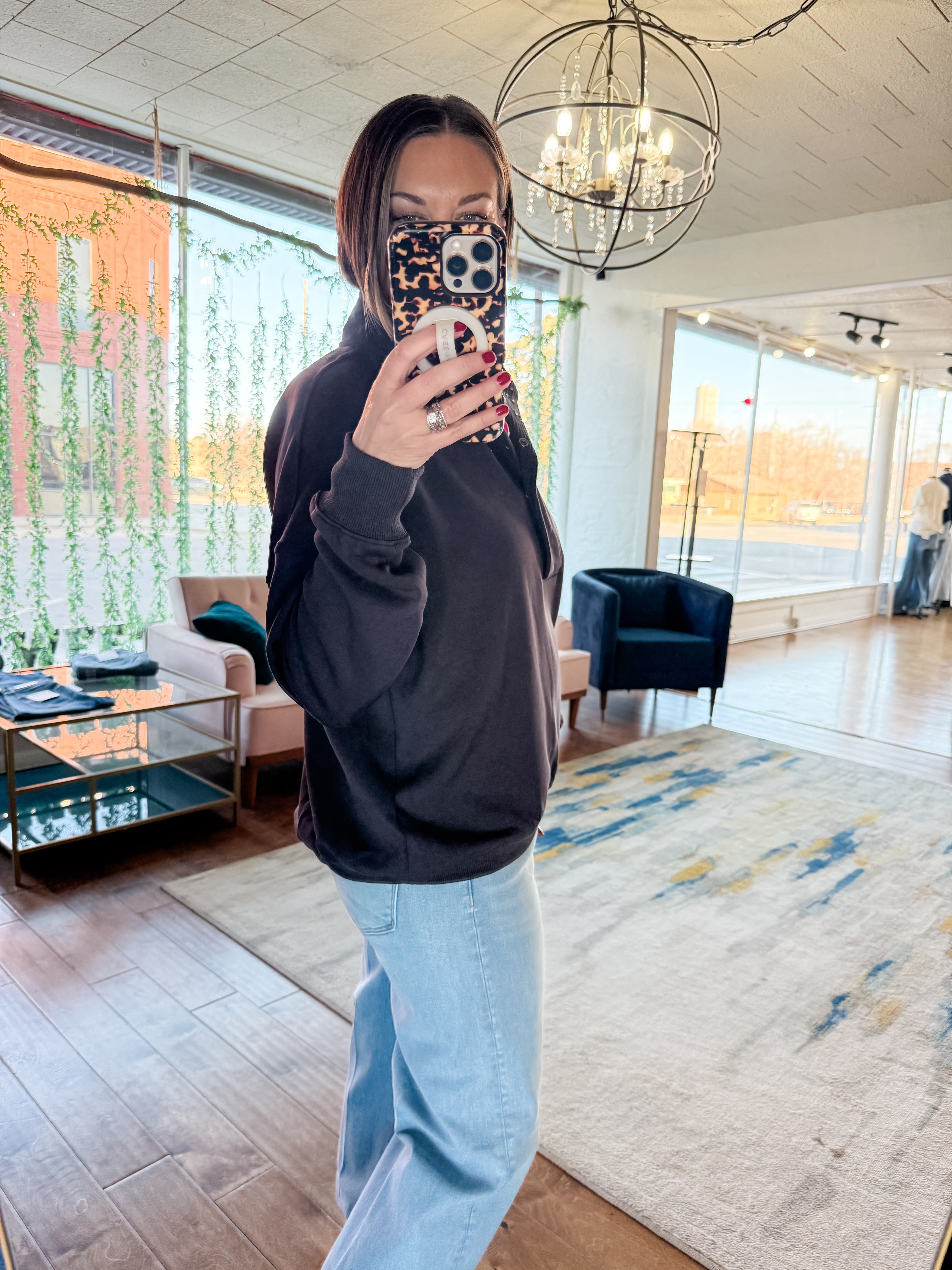 Snap Collar Pullover Sweatshirt