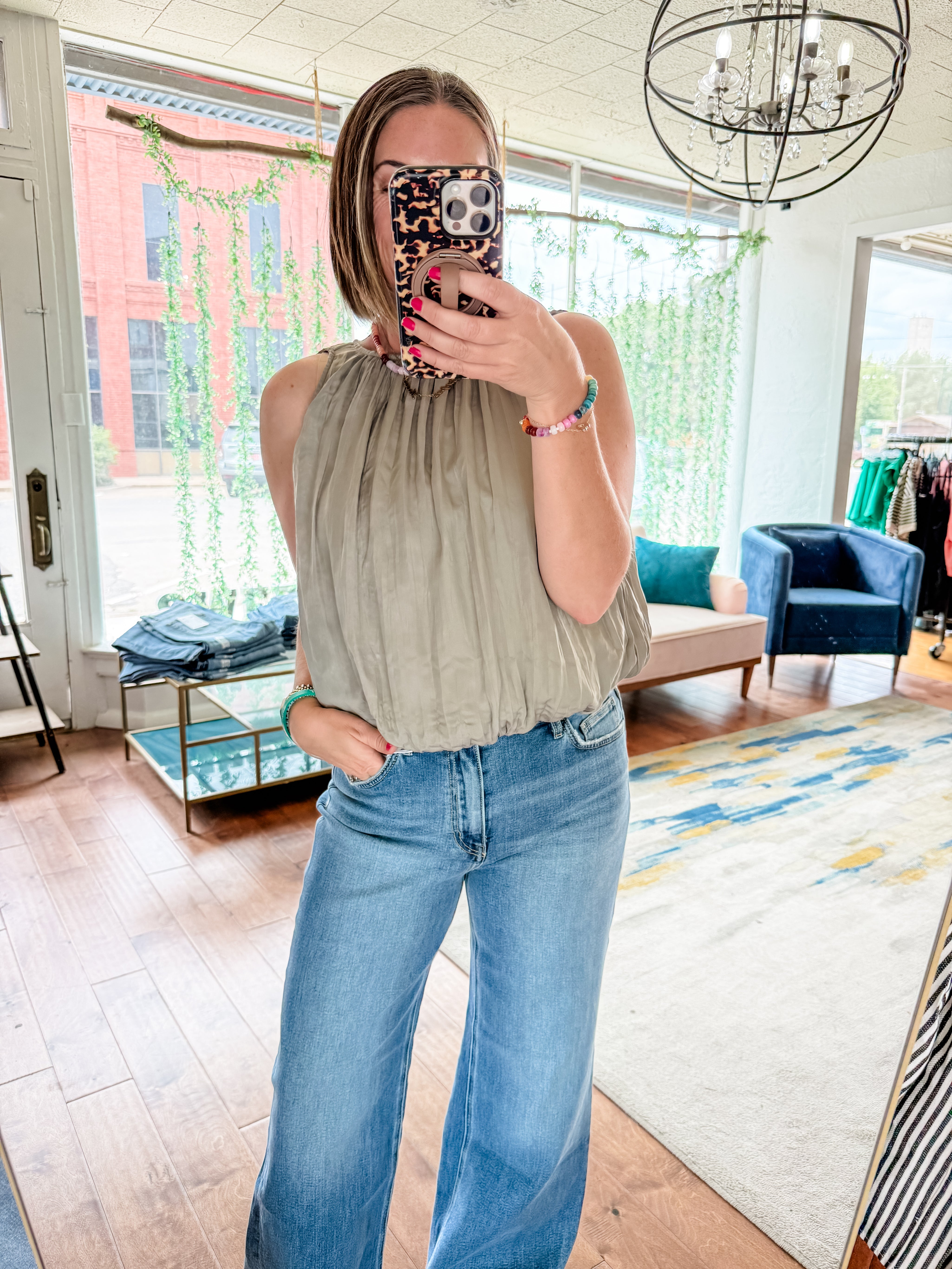 Solid Sleeveless Gathered Blouse