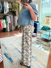 Sassy Snake Cropped Jeans