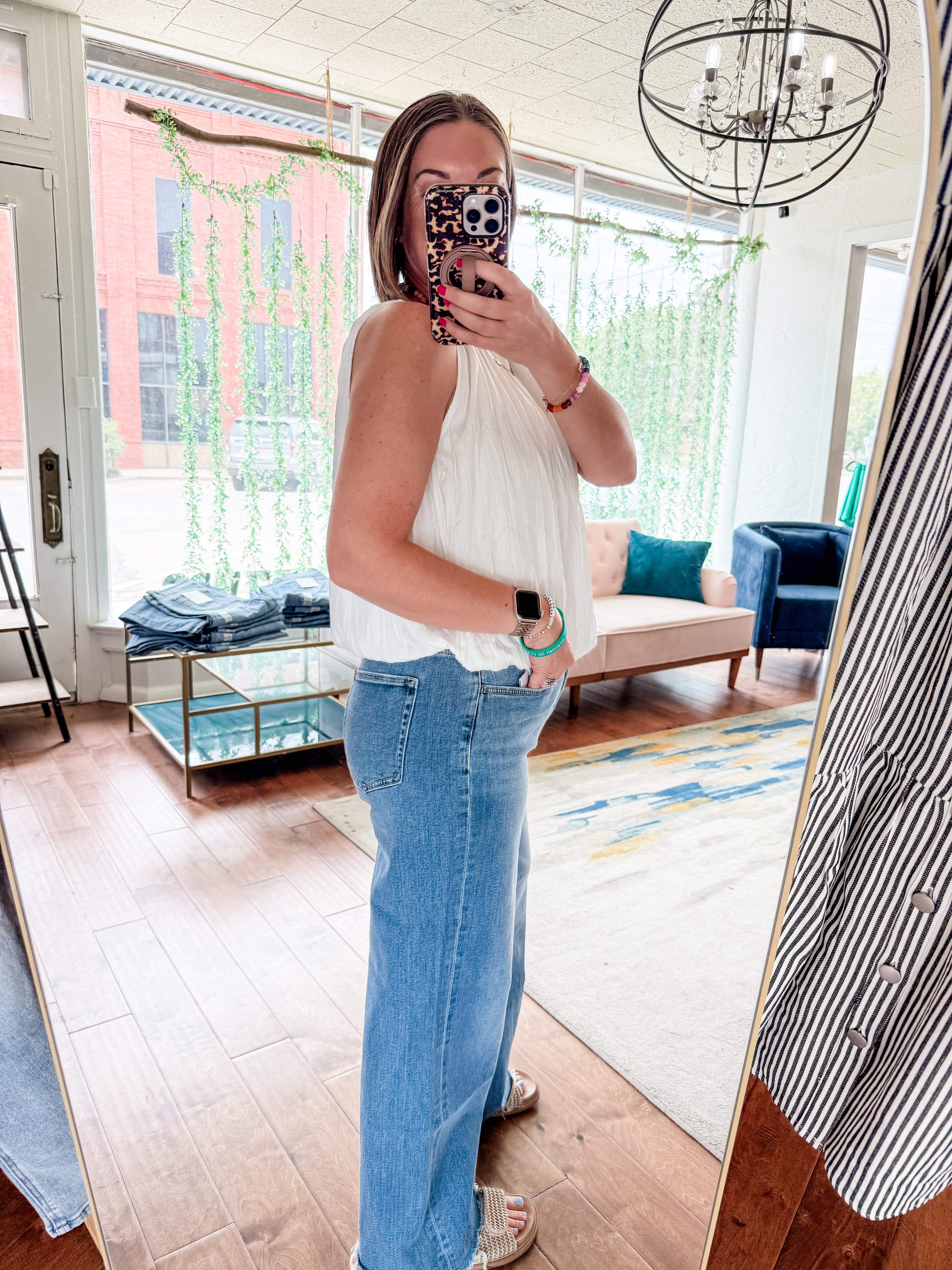 Solid Sleeveless Gathered Blouse