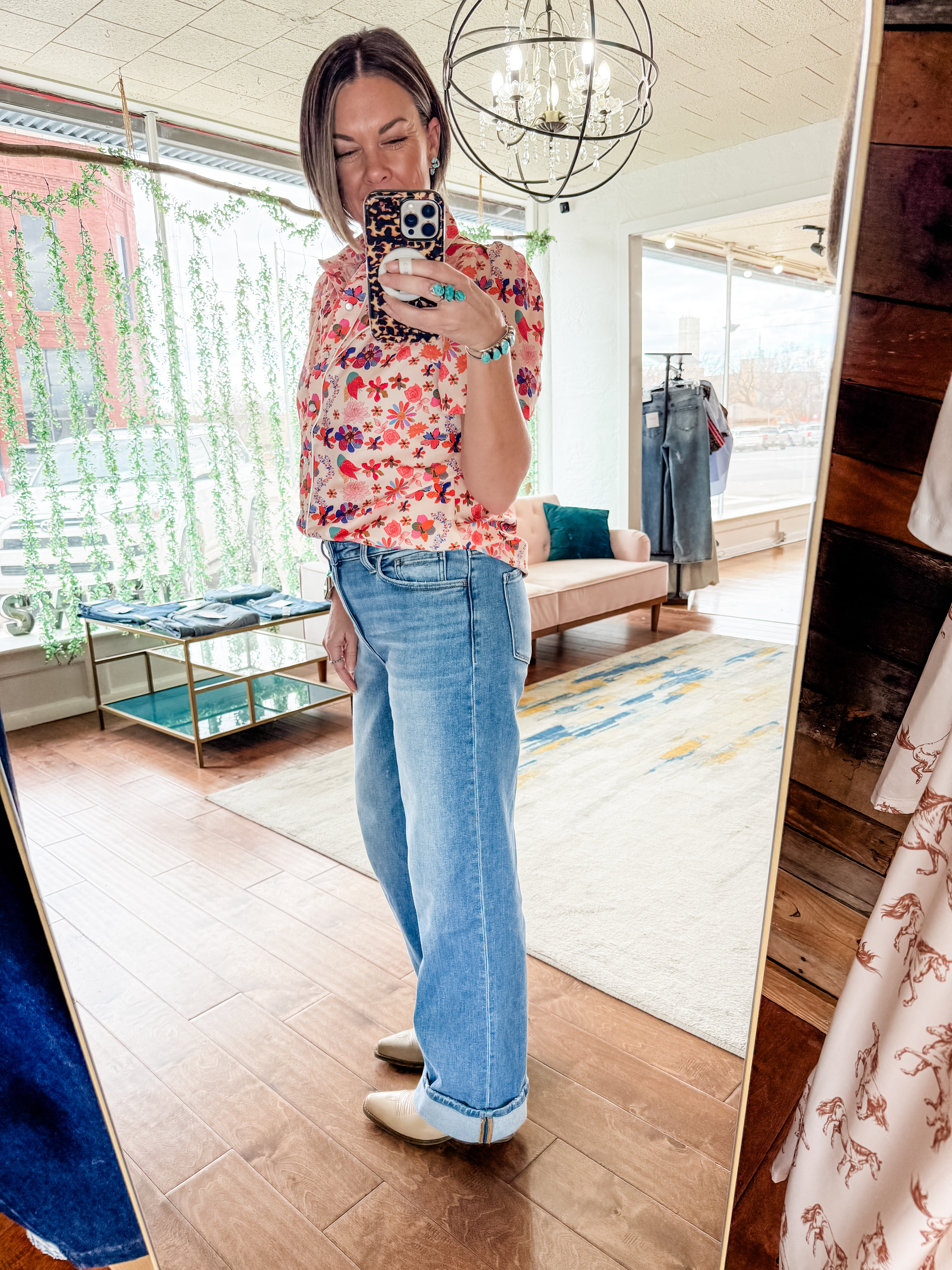 Western Floral Pearl Snap Top