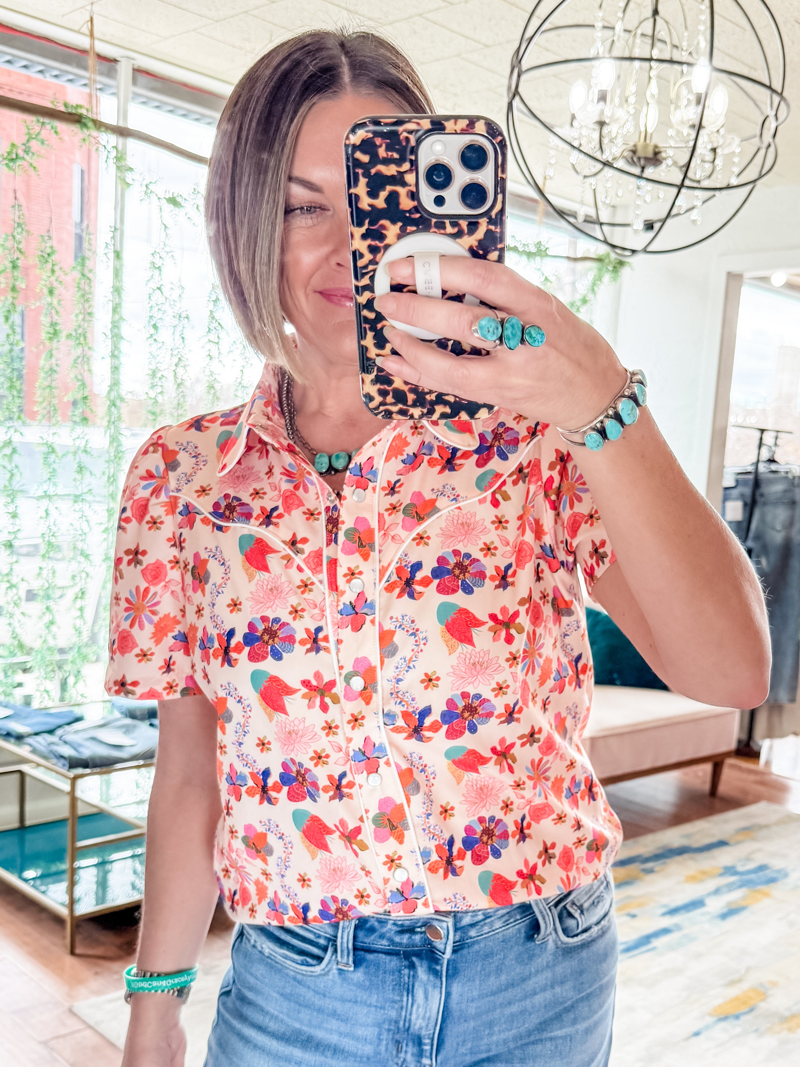 Western Floral Pearl Snap Top