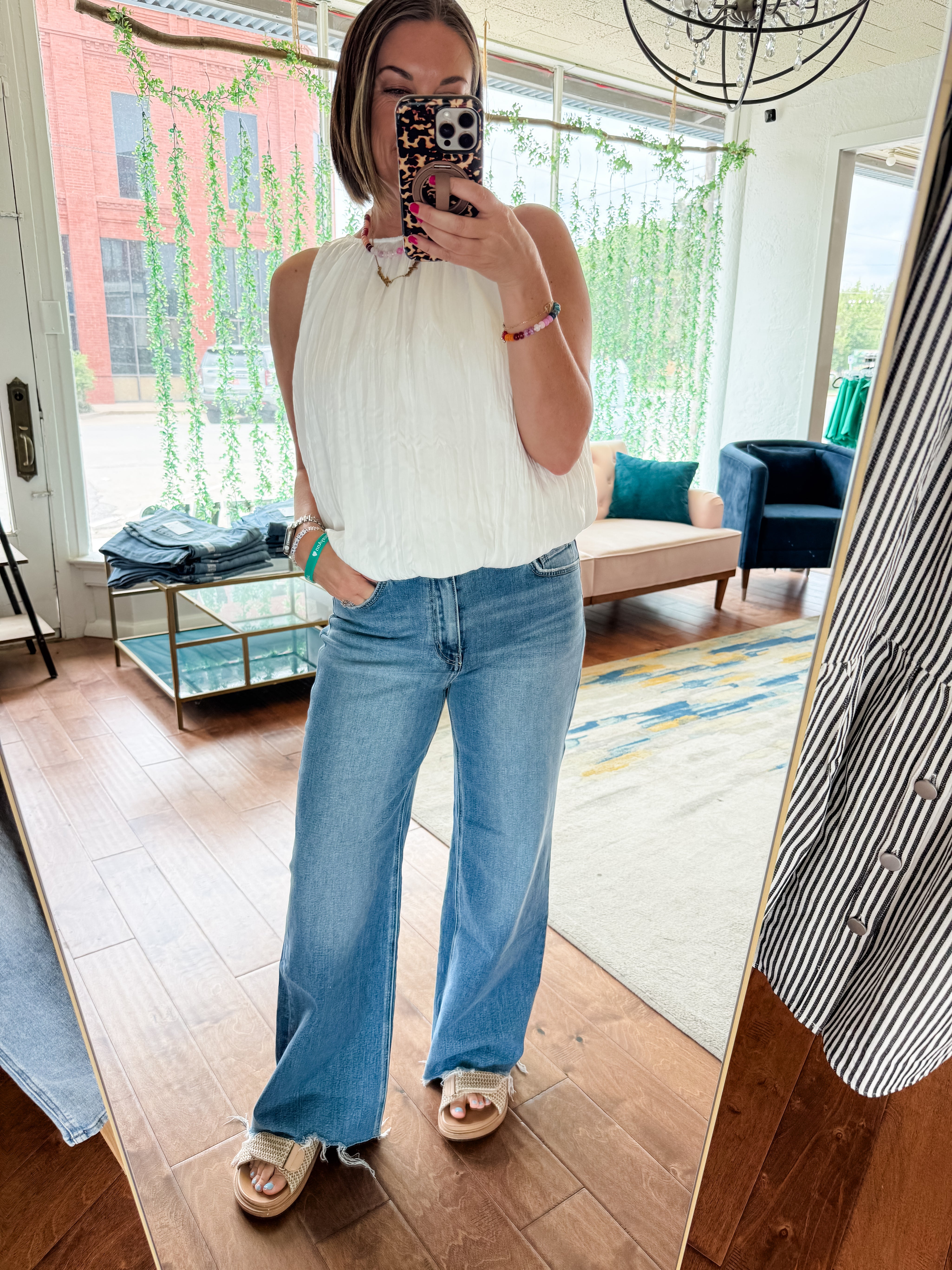Solid Sleeveless Gathered Blouse