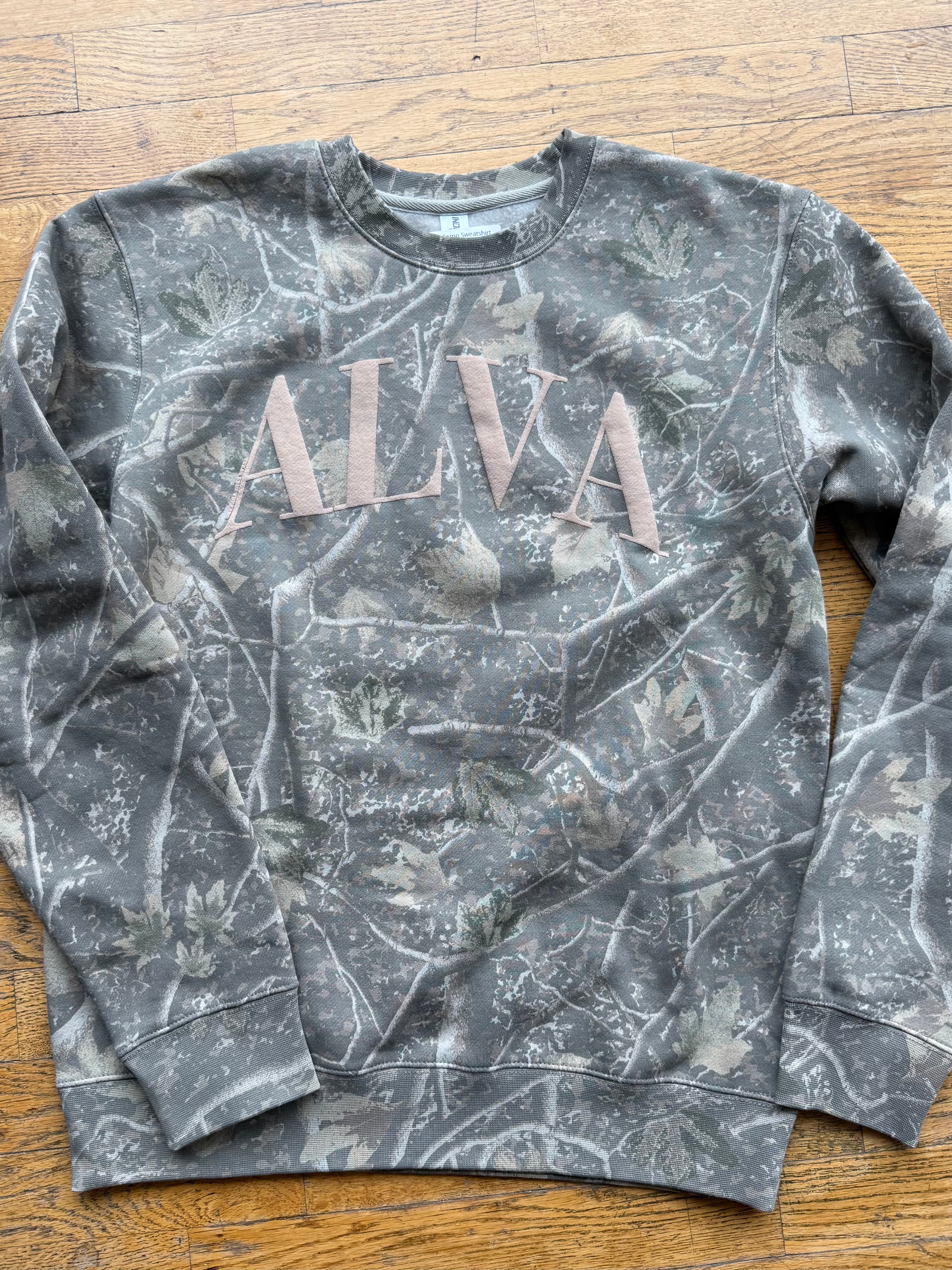 Alva Camo Sweatshirt