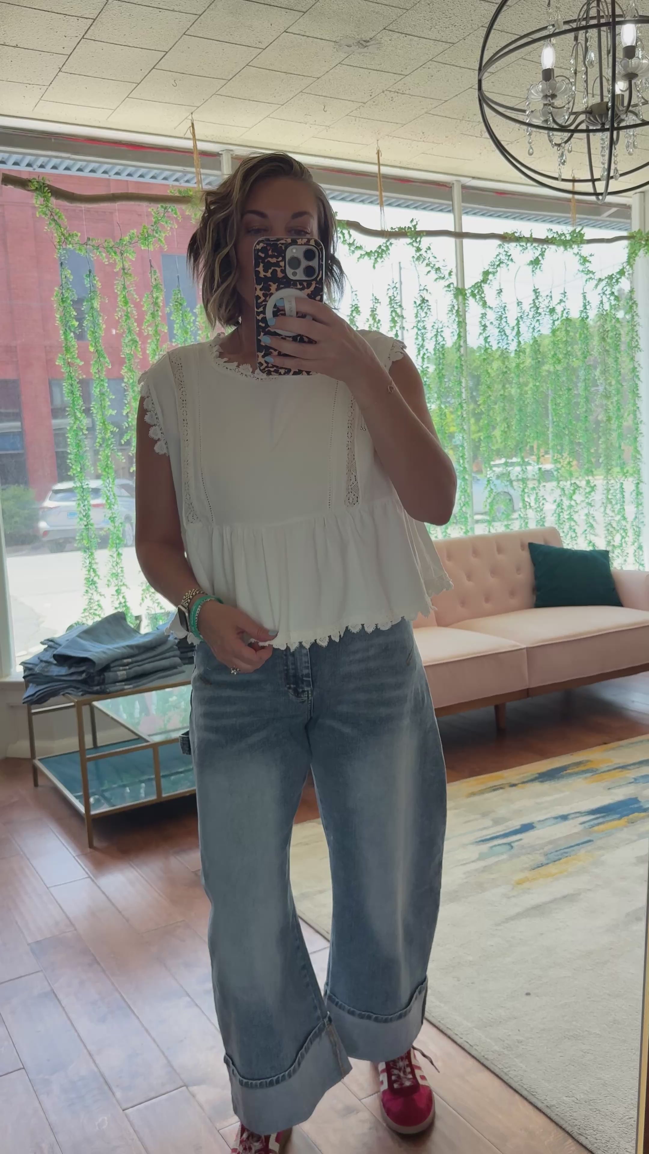 Lace Decorated Sleeveless Top